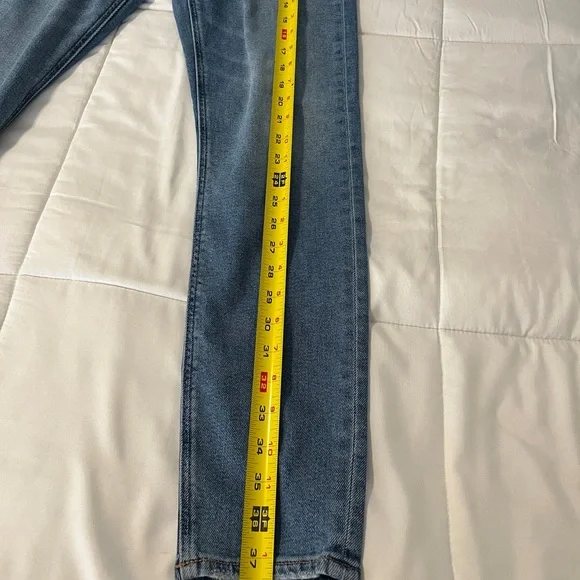 American Eagle Outfitters Light Blue Denim Jeans - Picture 8 of 10